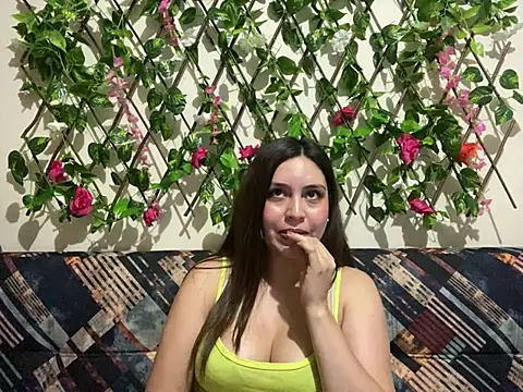 Snapshot of Jack_Emily1 chatting on 03.15.25 Jack Emily1 online show from 03.15.25