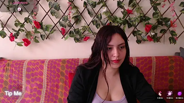 Snapshot of Jack_Emily1 chatting on 10.01.25 Jack Emily1 online show from 10.01.25