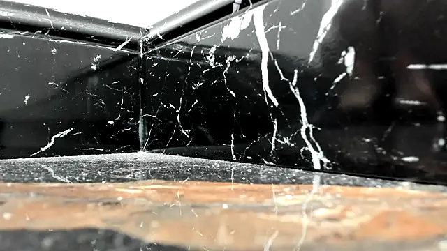 Snapshot of DiamondAnna chatting on 10.25.25 DiamondAnna online show from 10.25.25