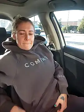 HollyTattoo online show from 01.15.25