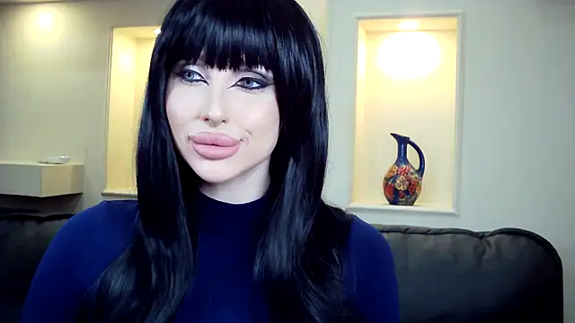 Lady Joli online show from 11.17.25