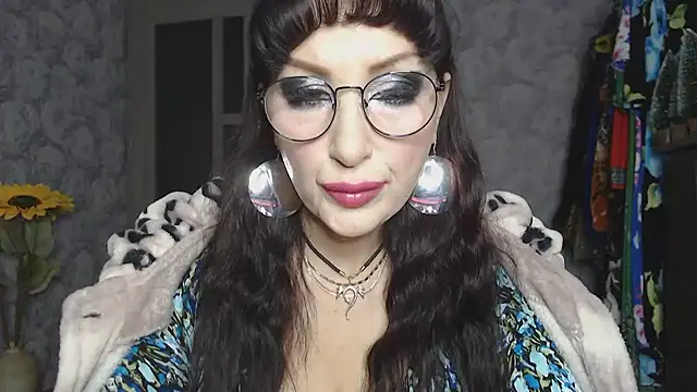 Aziza1 online show from 11.02.25