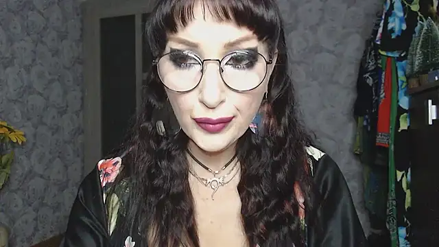 Aziza1 online show from 11.20.25