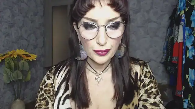 Aziza1 online show from 04.18.26