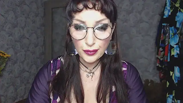 Snapshot of Aziza1 chatting on 06.26.26 Aziza1 online show from 06.26.26