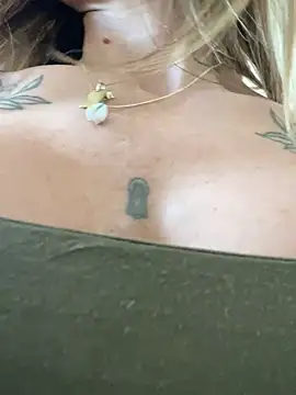 Etwas neugierig online show from 03.05.25