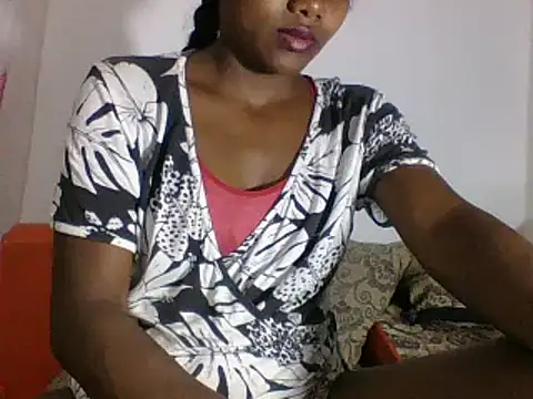 Snapshot of Hamie_sexy chatting on 03.10.25 Hamie sexy online show from 03.10.25