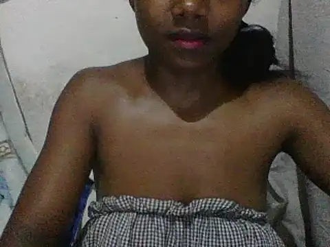 Snapshot of Hamie_sexy chatting on 02.16.26 Hamie sexy online show from 02.16.26