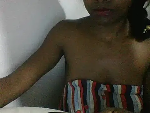 Snapshot of Hamie_sexy chatting on 02.20.26 Hamie sexy online show from 02.20.26