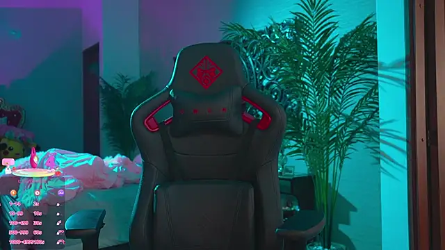 Snapshot of ambarEvans chatting on 02.11.25 ambarEvans online show from 02.11.25