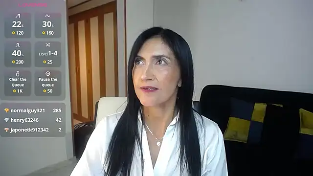 Snapshot of _steffy_ chatting on 02.14.25 steffy online show from 02.14.25