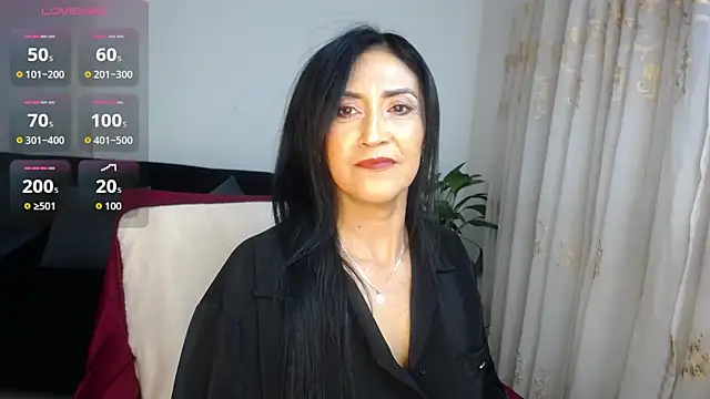 Snapshot of _steffy_ chatting on 10.08.25 steffy online show from 10.08.25