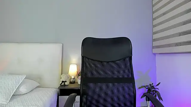 NataliaBuiles online show from 02.07.25