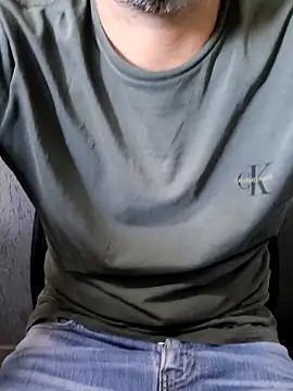 Leo Big online show from 04.14.26