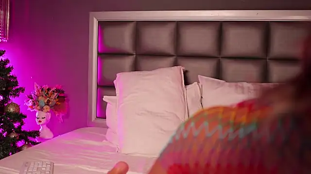 Rachel Quinn  online show from 12.30.24