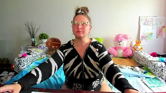 IamYourNarcotic online show from 04.06.26