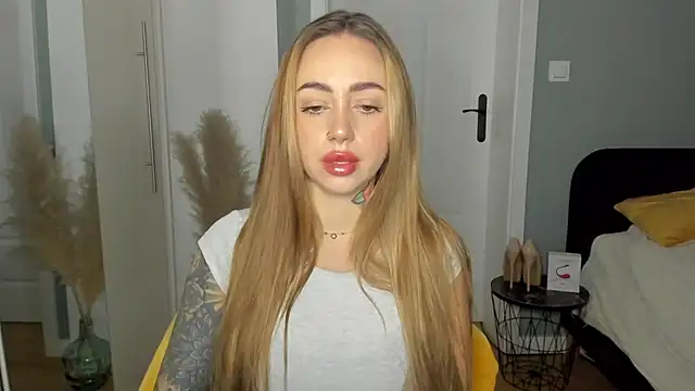 sexyCoralie online show from 04.02.26