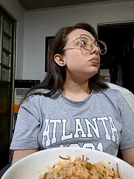 linda-schmidt online show from 12.04.25