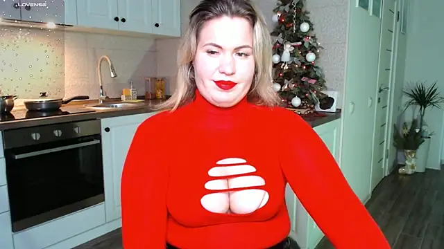HotTiffani online show from 12.31.24