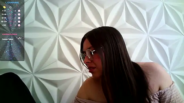 Snapshot of jerryandjessica chatting on 10.20.25 jerryandjessica online show from 10.20.25