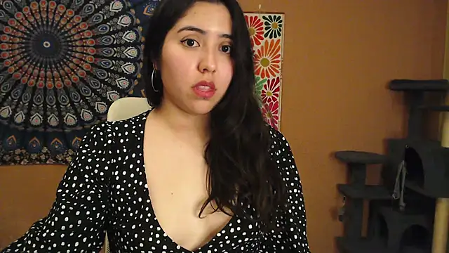 IntimateTales online show from 01.05.25