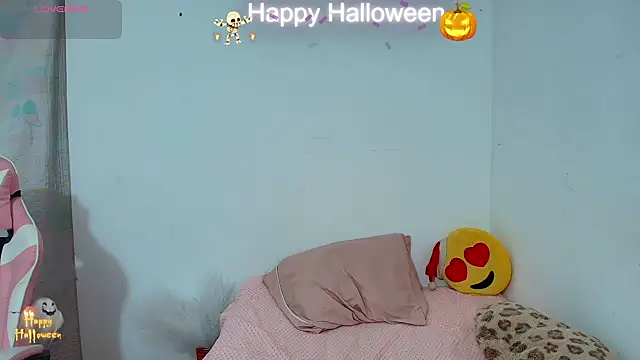 Anal Milky Momma online show from 10.29.25