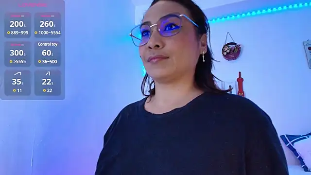 JuliRamirez online show from 01.03.25