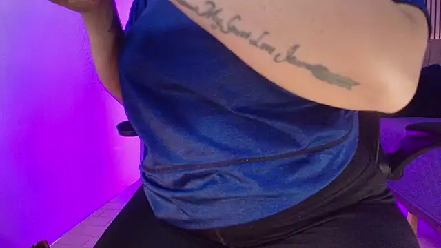 JuliRamirez online show from 04.15.26