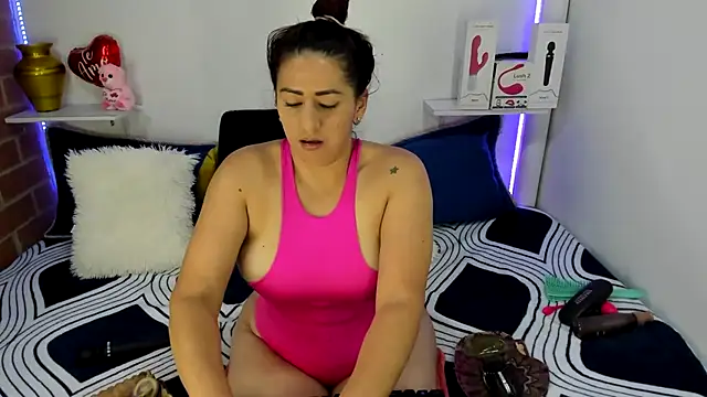 rukminilatin online show from 11.21.25