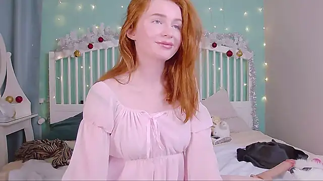 Snapshot of GingerArin chatting on 01.26.25 GingerArin online show from 01.26.25