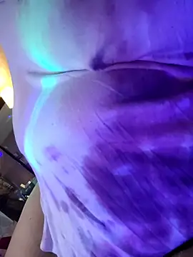 PinkyMarie0729 online show from 11.13.25