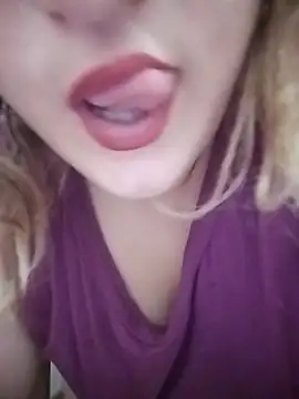 SWEETLUNA077 online show from 09.15.25