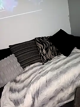 Leanne43 online show from 02.25.26