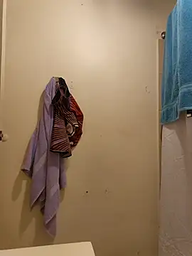 tropikboy online show from 10.16.25