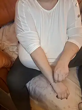 SenzualHotM online show from 02.14.25