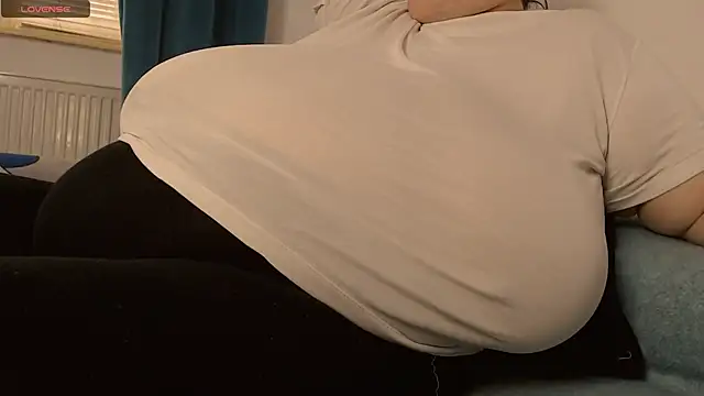 SenzualHotM online show from 02.20.25