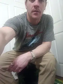 Snapshot of FUNINWV9 chatting on 02.15.26 FUNINWV9 online show from 02.15.26