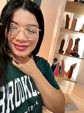 valerie lya online show from 11.12.25