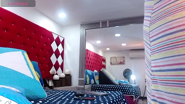 TamyJhonson online show from 11.20.25