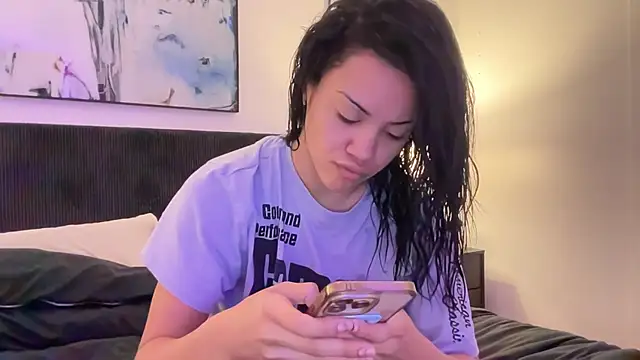 Snapshot of babymalaya chatting on 11.23.25 babymalaya online show from 11.23.25