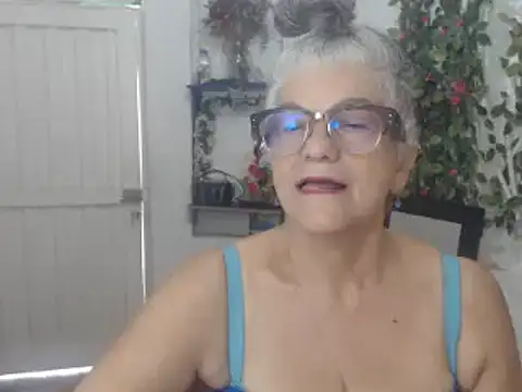 Snapshot of FunnyGrandma chatting on 03.22.25 FunnyGrandma online show from 03.22.25