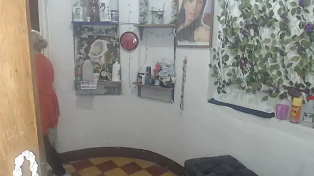 FunnyGrandma online show from 05.05.26