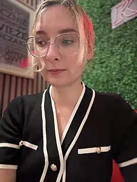 The Snowwhitee online show from 03.13.25