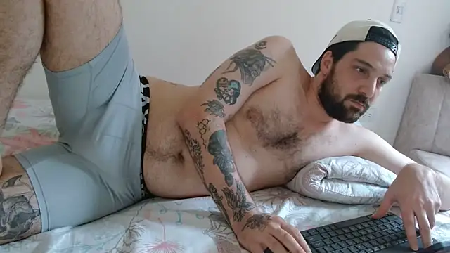 Snapshot of jmmy_cb chatting on 04.11.26 jmmy cb online show from 04.11.26