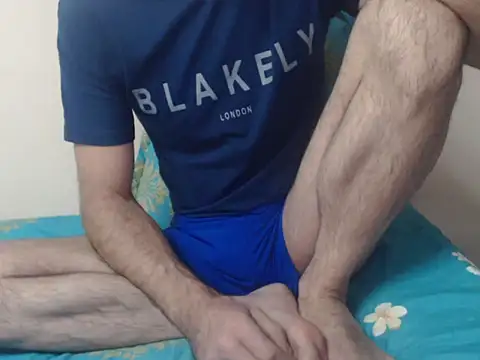 yvesstorm1 online show from 11.18.25