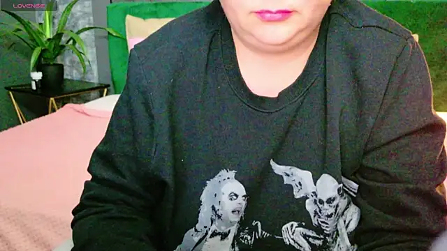 AleshaArabian online show from 02.10.25