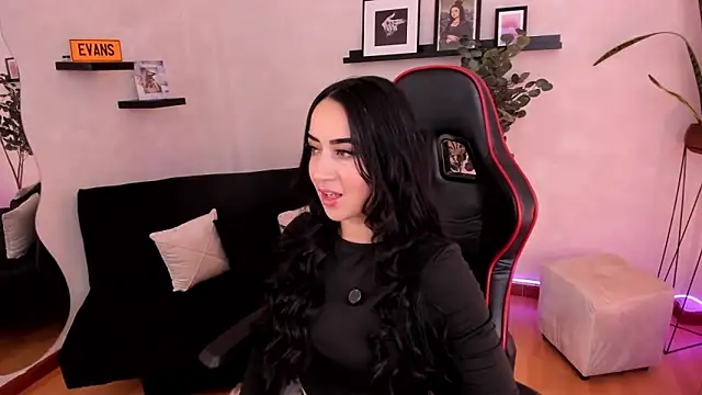 EmmyEvans1 online show from 11.08.25