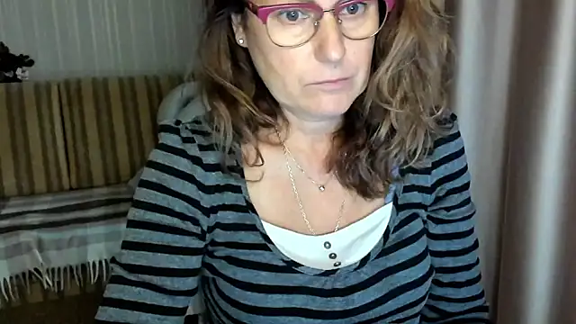 lauraoven online show from 10.22.25