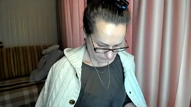 lauraoven online show from 02.13.26