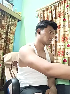 Snapshot of sexysingh7699 chatting on 02.14.25 sexysingh7699 online show from 02.14.25